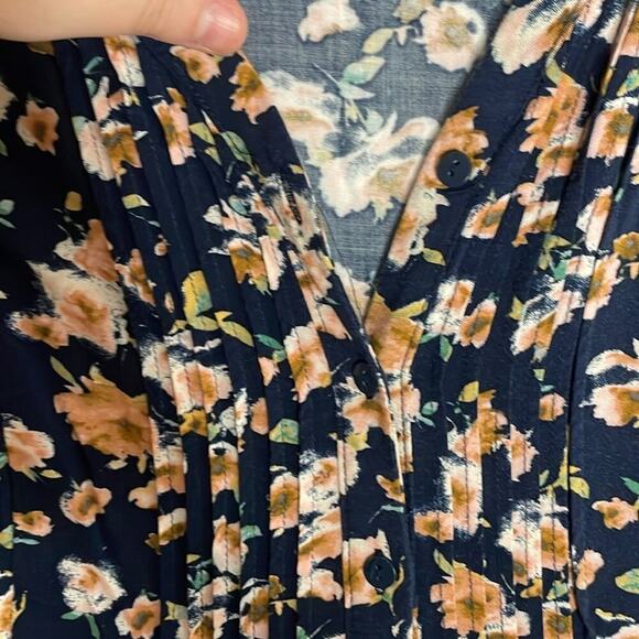 Lauren Conrad LC navy floral button up top - Picture 4 of 6